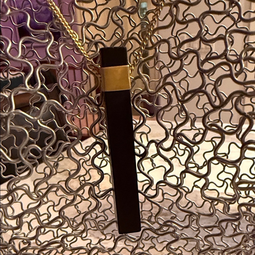 Gold and Black Pendant Necklace - Picture 3 of 3
